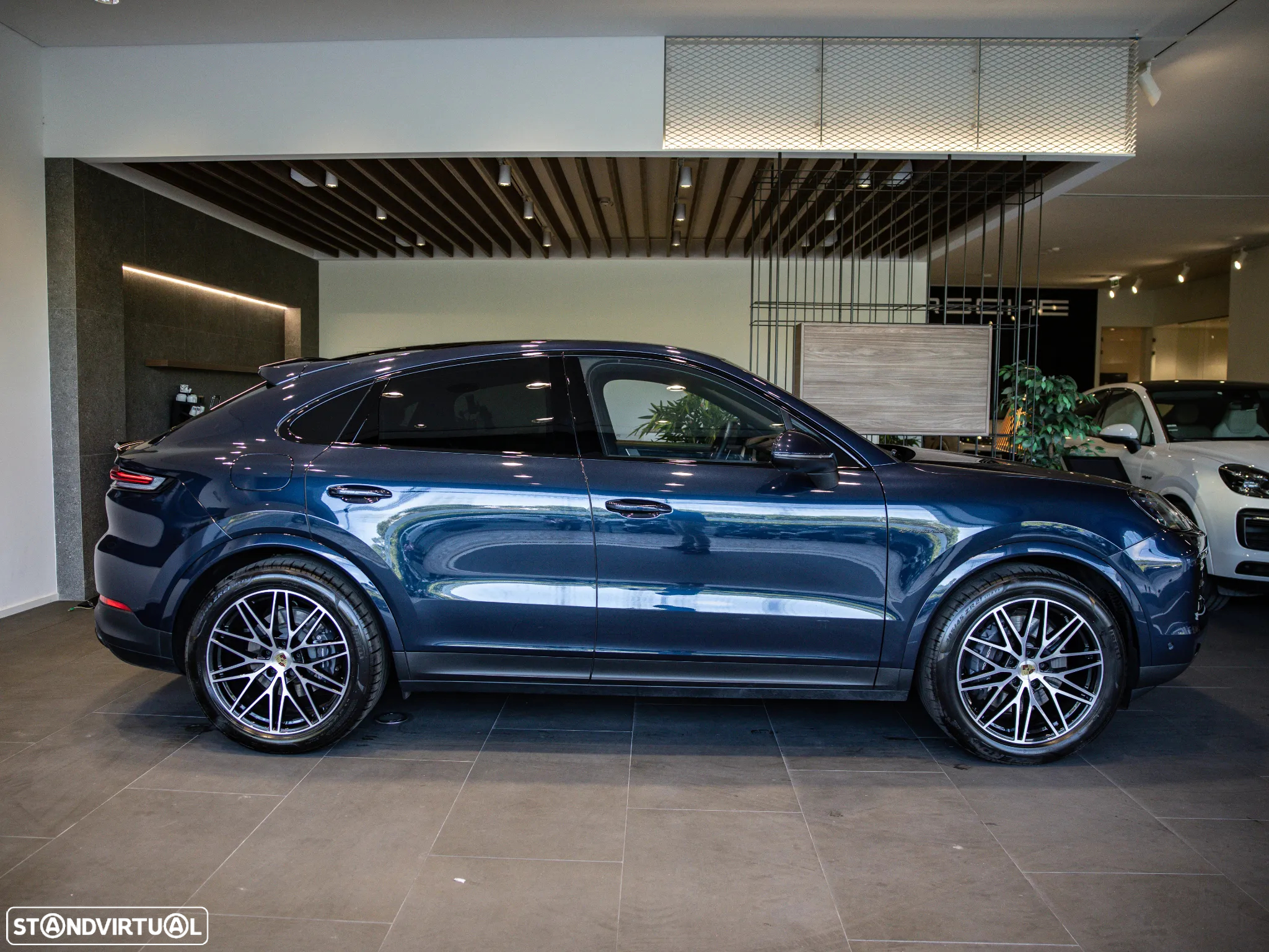 Porsche Cayenne Coupé E-Hybrid - 2