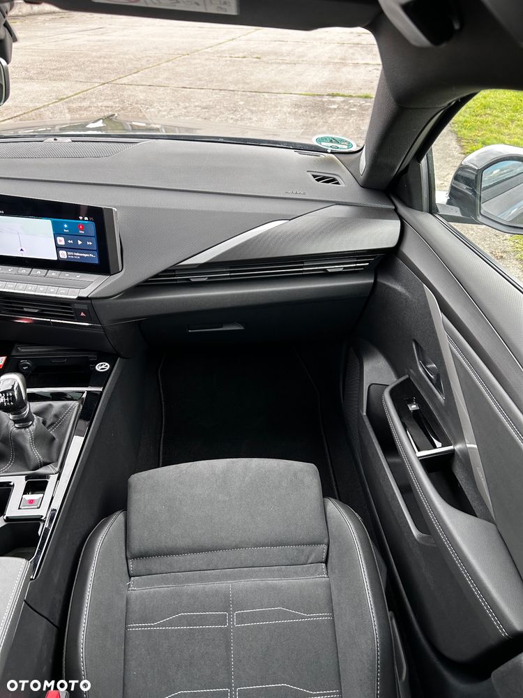 Opel Astra Sports Tourer 1.2 Turbo GS Line - 24