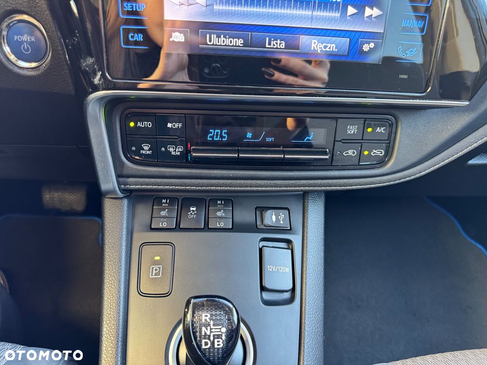 Toyota Auris - 25