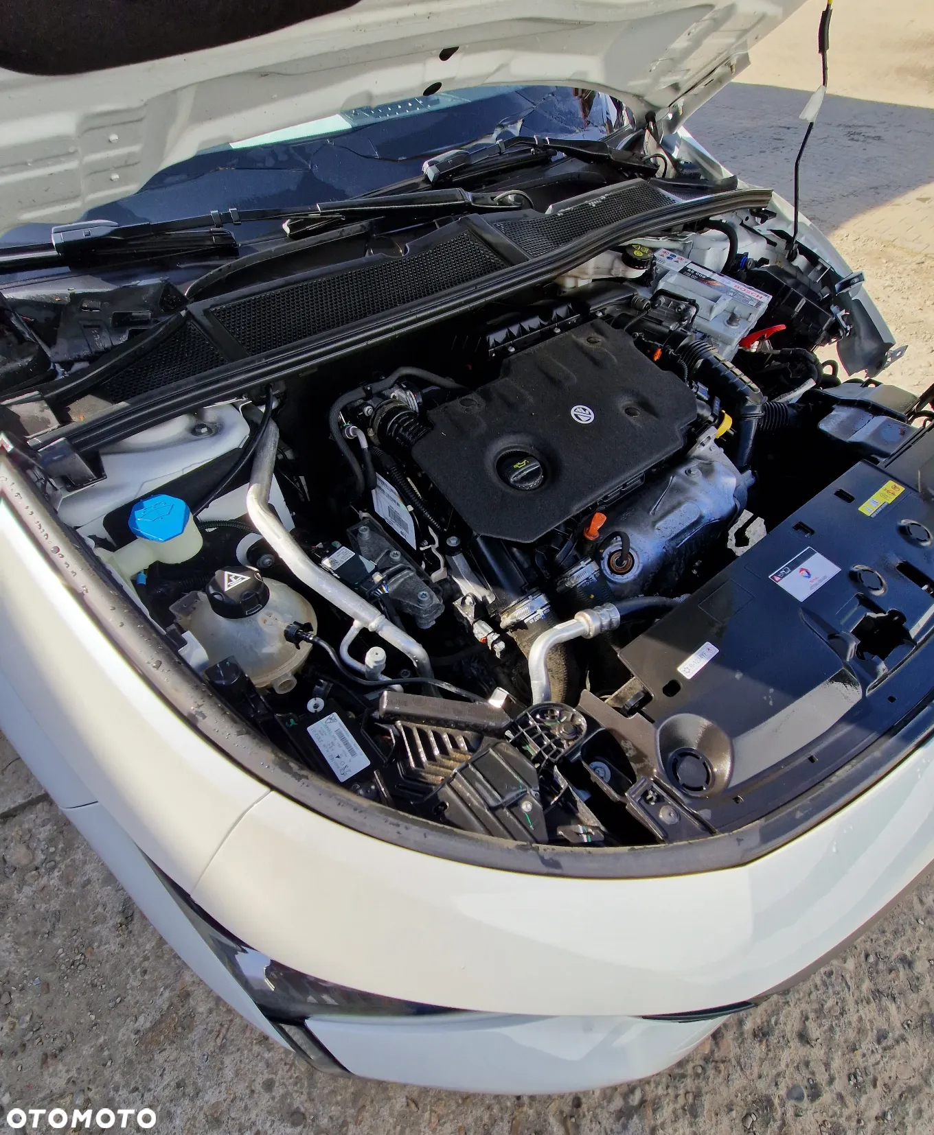 Peugeot 308 1.5 BlueHDi Allure S&S - 12
