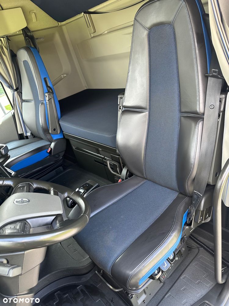 Volvo FH 500 XL I Park Cool z Niemiec - 19