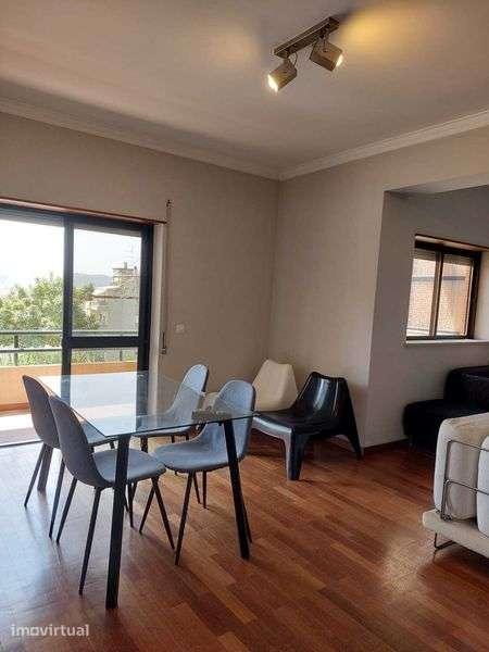 Apartamento T2 Mobiliado na Rua Miguel Torga Coimbra - Grande imagem: 4/12