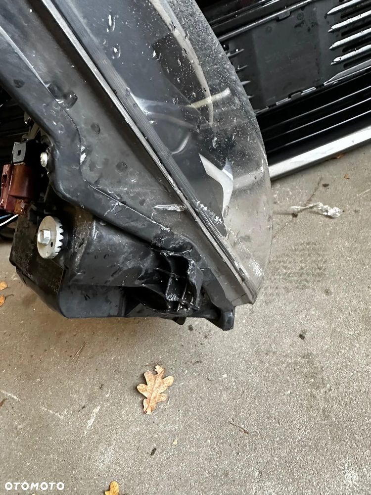 Przód Kompletny Zderzak Lampy Pas przedni Chłodnice Belka Błotniki Toyota Yaris III Lift 1.5 hybryda - 22