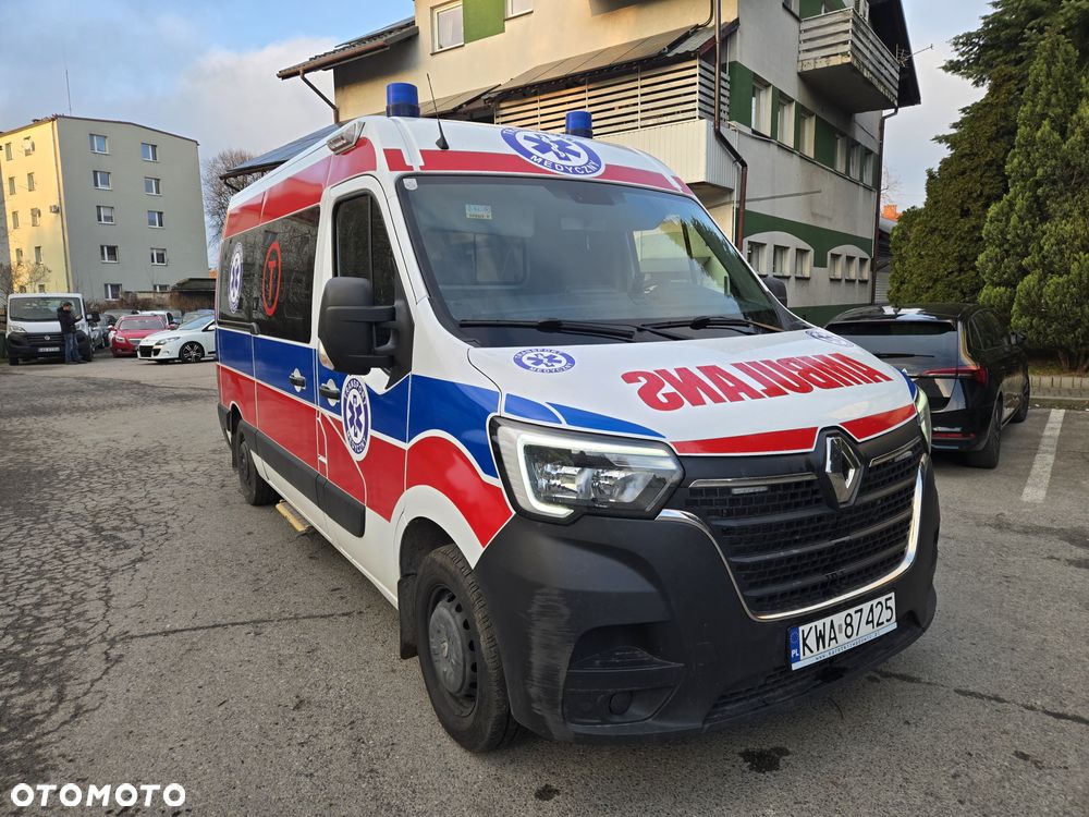 Renault Master Ambulans karetka