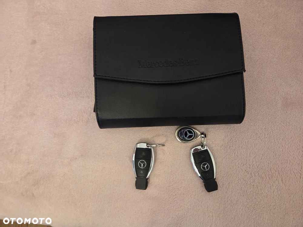 Mercedes-Benz GLA 200 7G-DCT Activity Edition - 22