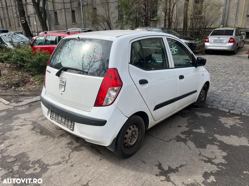 Dezmembrez Hyundai I10 alb 2008 1,1 benzina 48,5KW - 11
