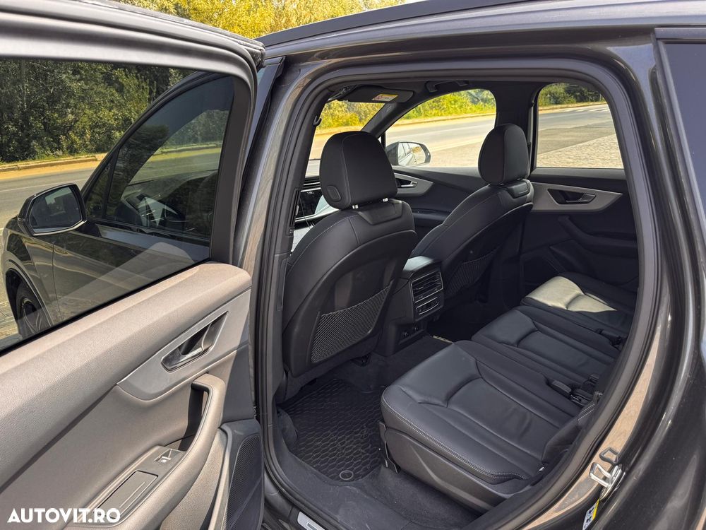 Audi Q7 55 TFSIe quattro tiptronic - 12