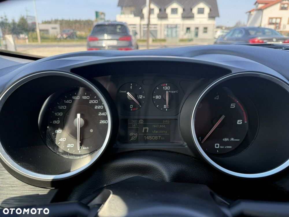 Alfa Romeo Giulietta 2.0 JTDM - 23