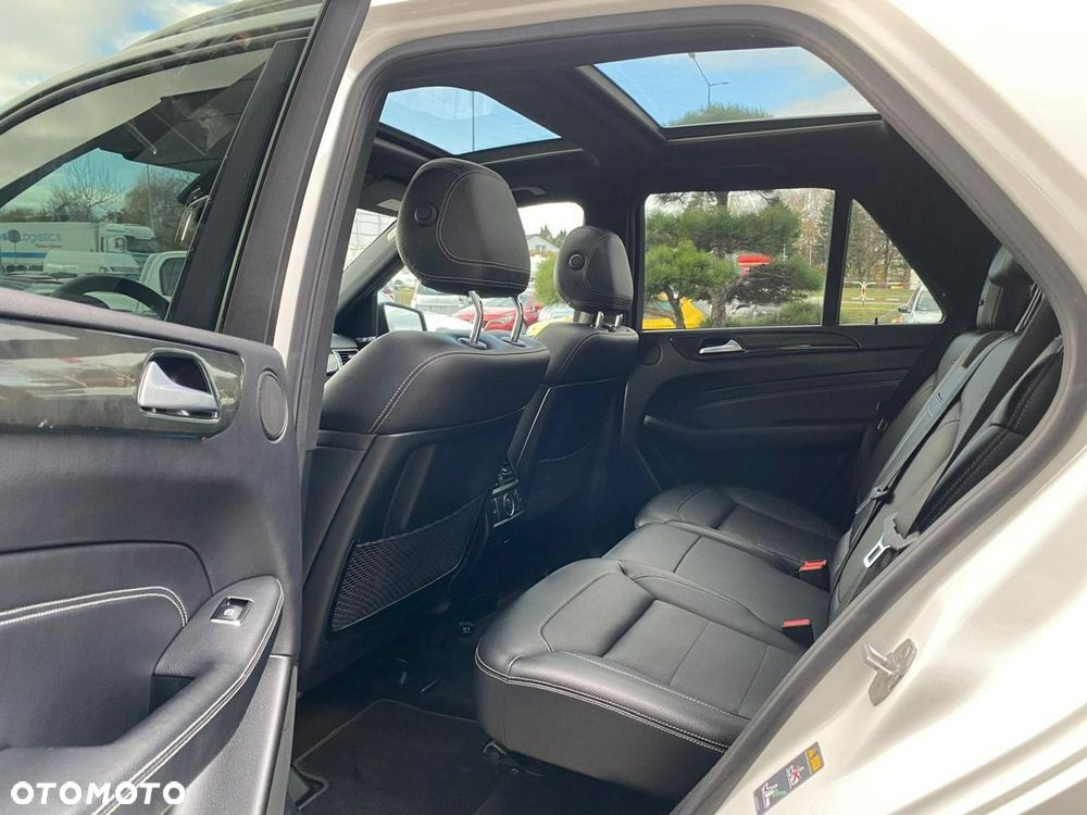 Mercedes-Benz ML 350 BlueTEC 4MATIC 7G-TRONIC - 7