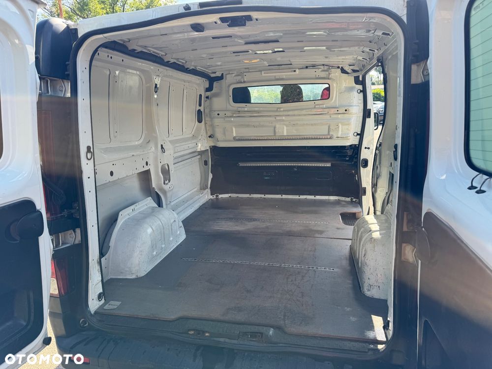 Renault TRAFIC - 10