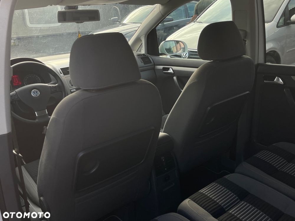 Volkswagen Touran 1.9 TDI DPF United - 31
