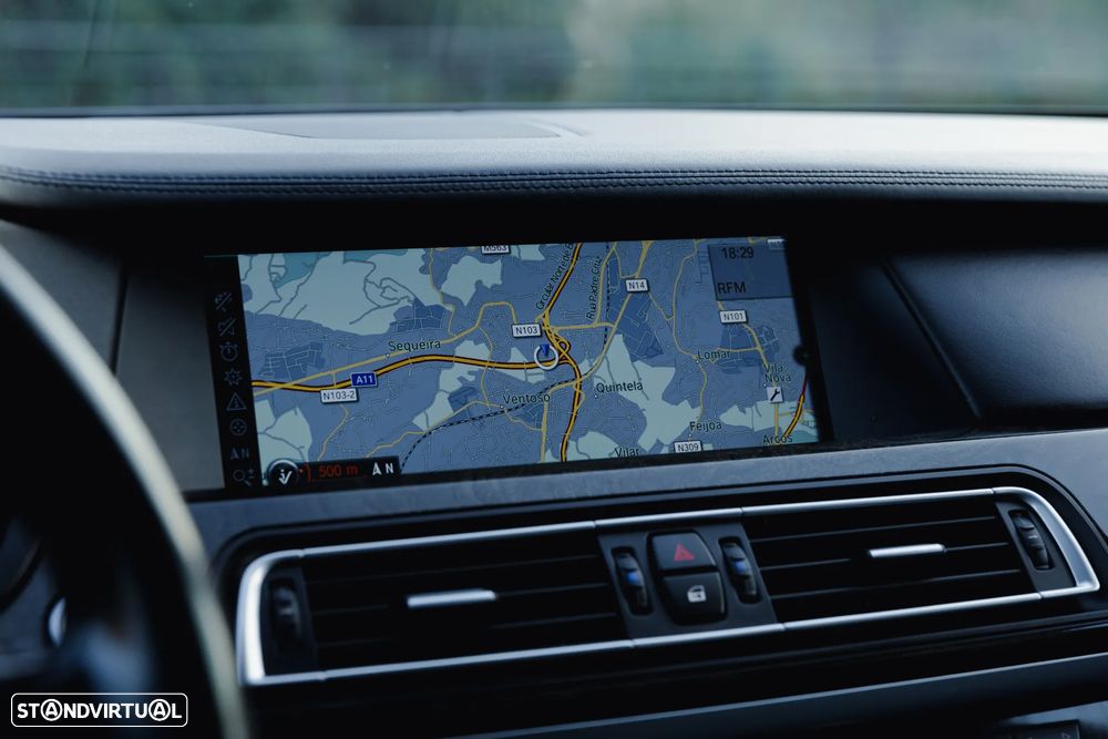 BMW 740 d Pack M - 21