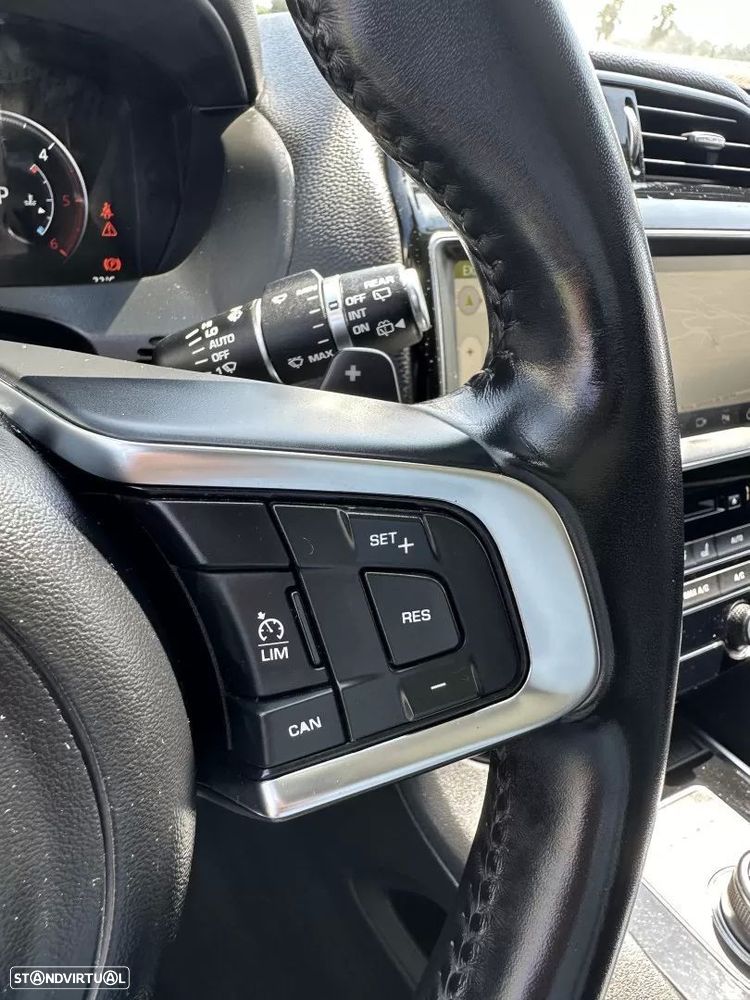 Jaguar F-Pace 20d AWD Aut. R-Sport - 54