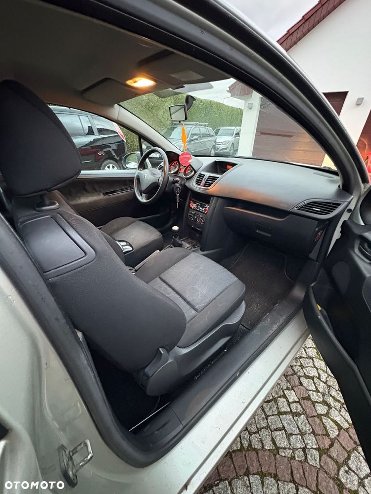 Peugeot 207 1.4 Trendy - 13