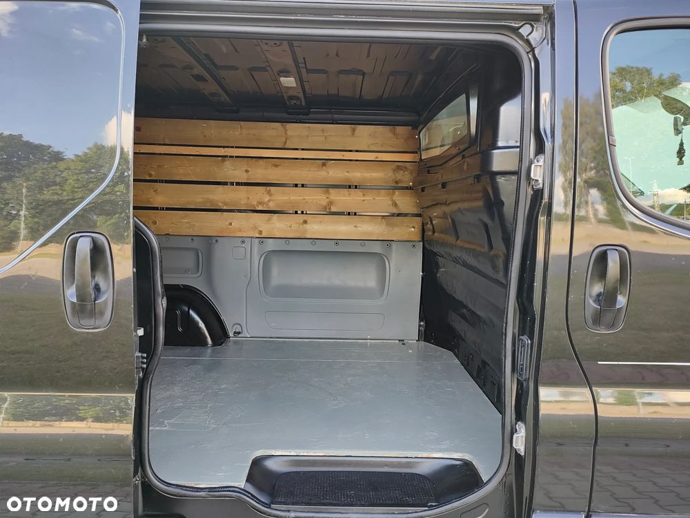 Renault Trafic - 17