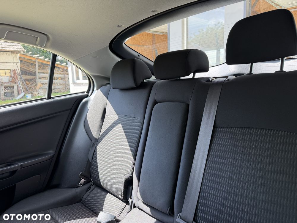 Mitsubishi Lancer 1.6 Invite - 15
