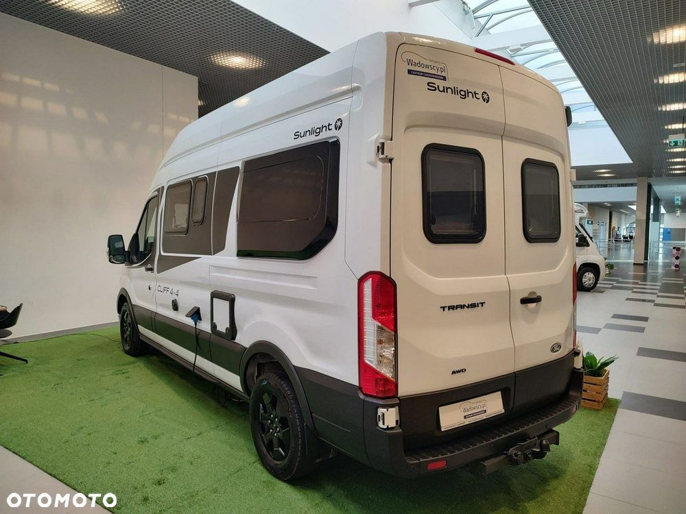 Sunlight Cliff 4x4 590 Ford z Napędem AWD 4x4 - 7