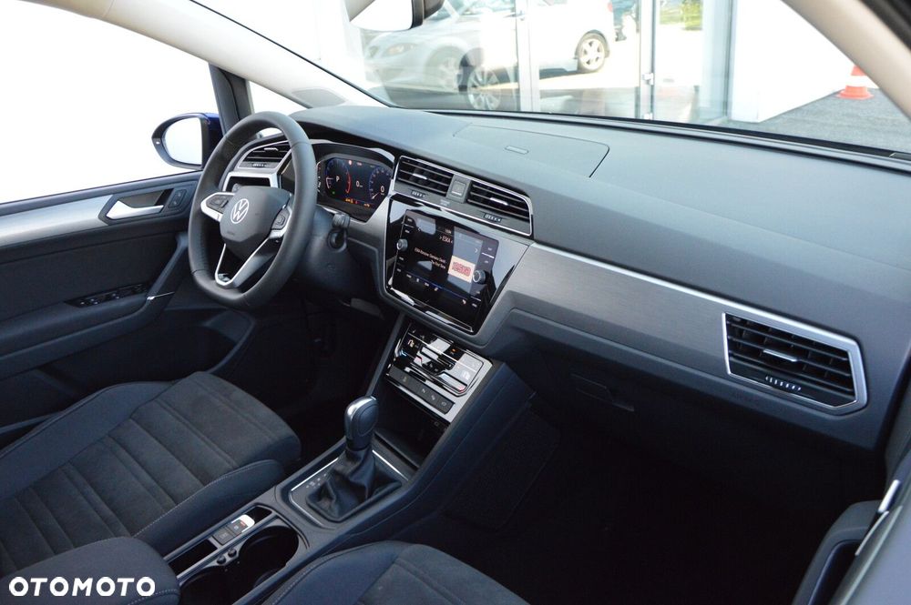 Volkswagen Touran 1.5 TSI EVO Comfortline Plus DSG - 23