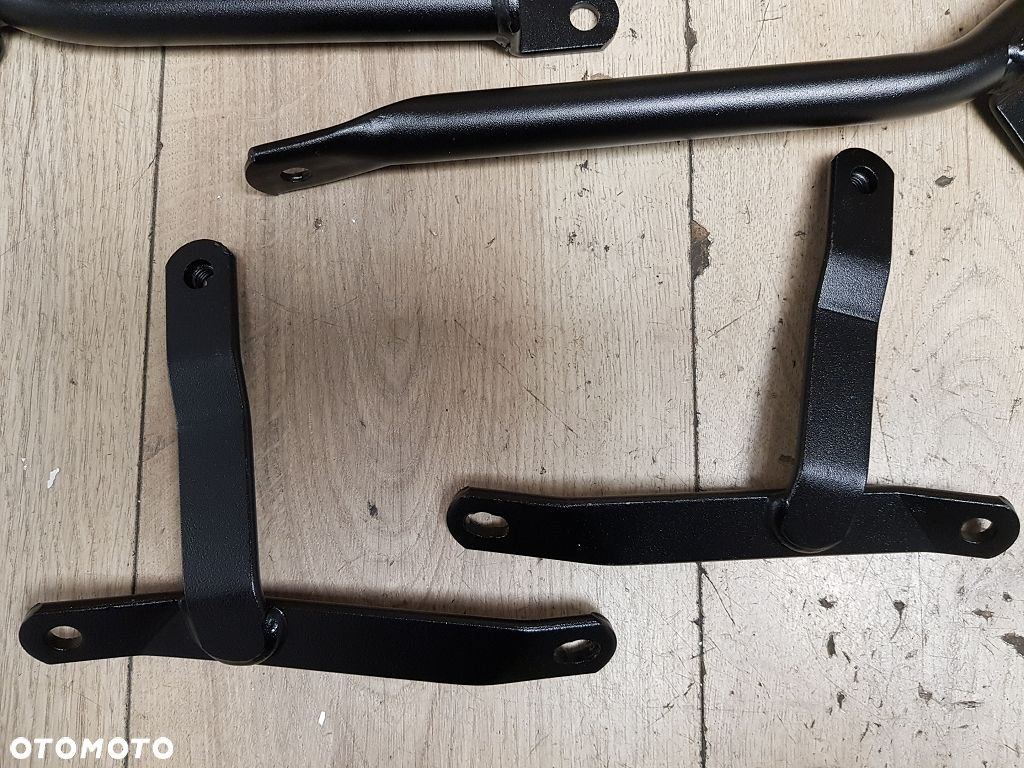 Mocowanie Givi Y513 Wingrack Suzuki Bandit GSF 1200 96r - 3