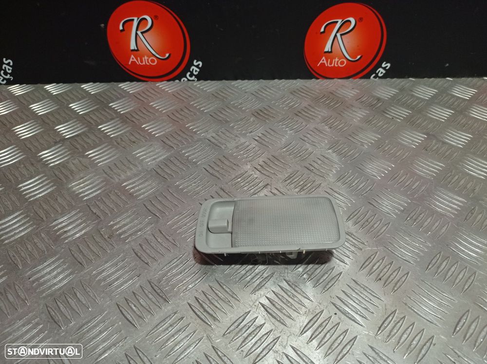 Plafonier Traseiro  Toyota Corolla Verso (_E12_) - 3