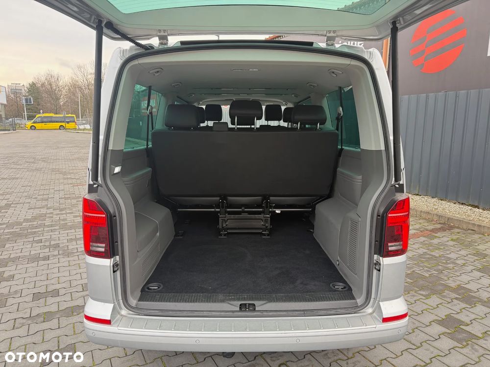 Volkswagen Multivan - 17