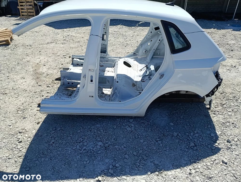 Ćwiartka błotnik lewy tył Volkswagen Polo VI 6 2G