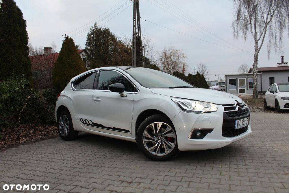 Citroën DS4 VTi 120 Urban Show - 11