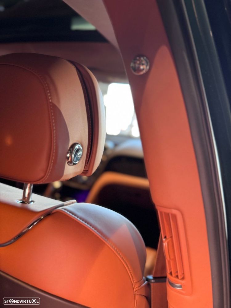 Bentley Bentayga Hybrid - 48