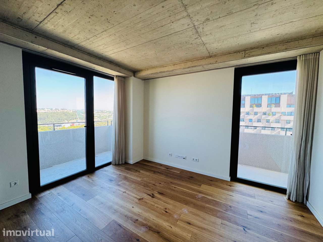 Arrendamento de apartamento t2 na Avenida Doutor António Macedo - Grande imagem: 5/30