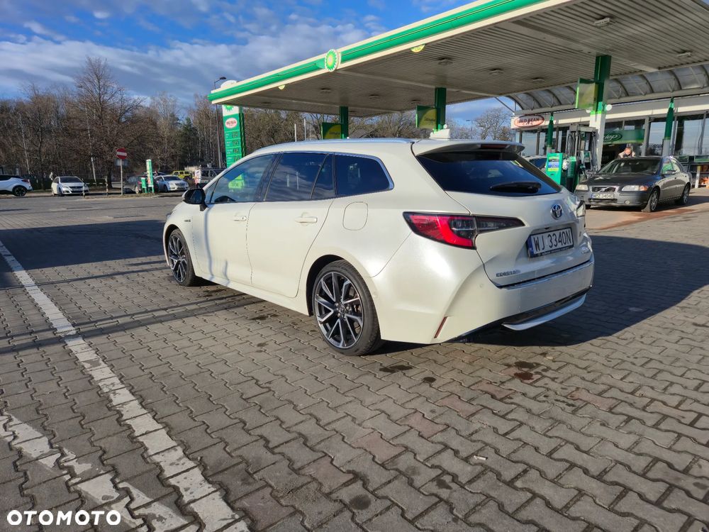 Toyota Corolla 2.0 Hybrid Executive - 1