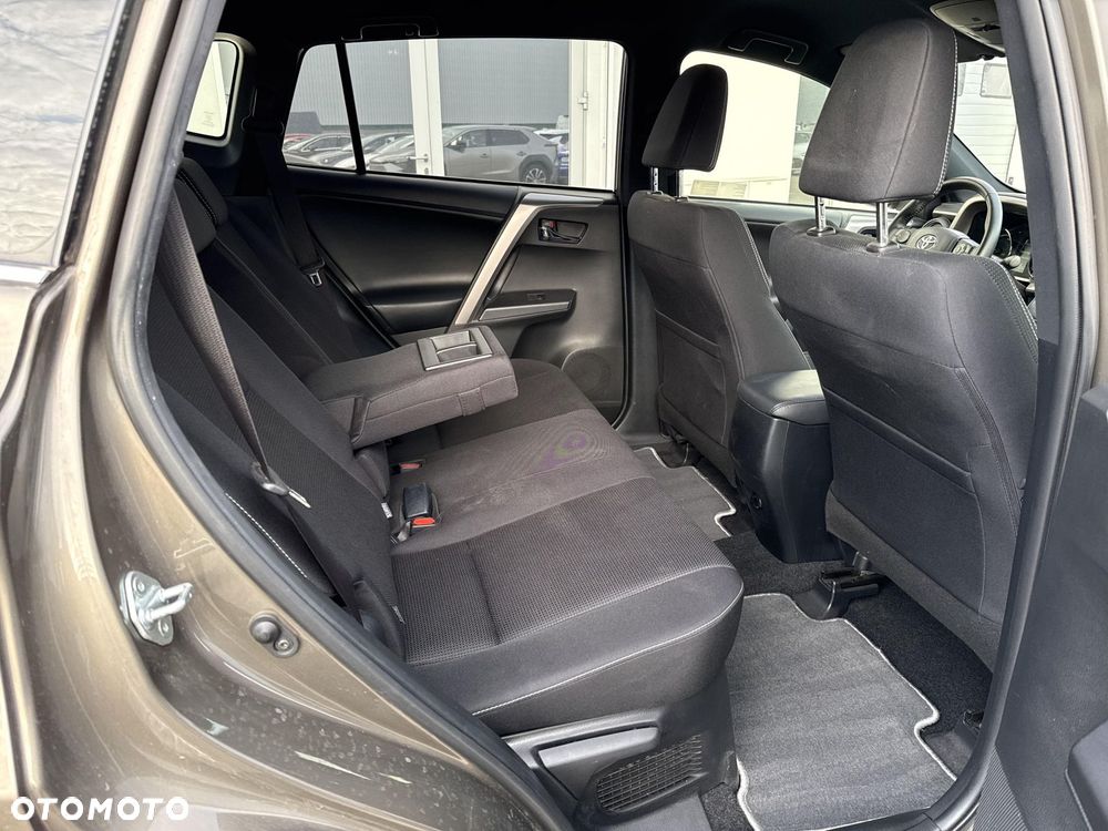 Toyota RAV4 Hybrid Premium 4x2 - 9