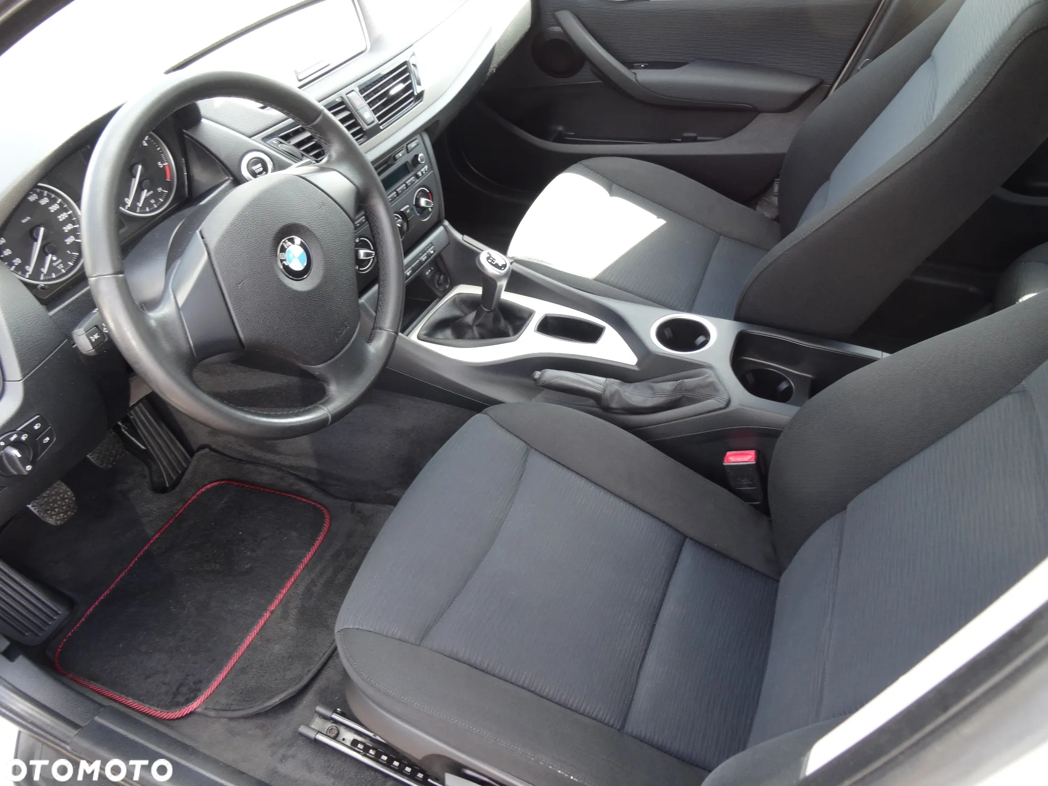 BMW X1 sDrive16d Sport Line - 12