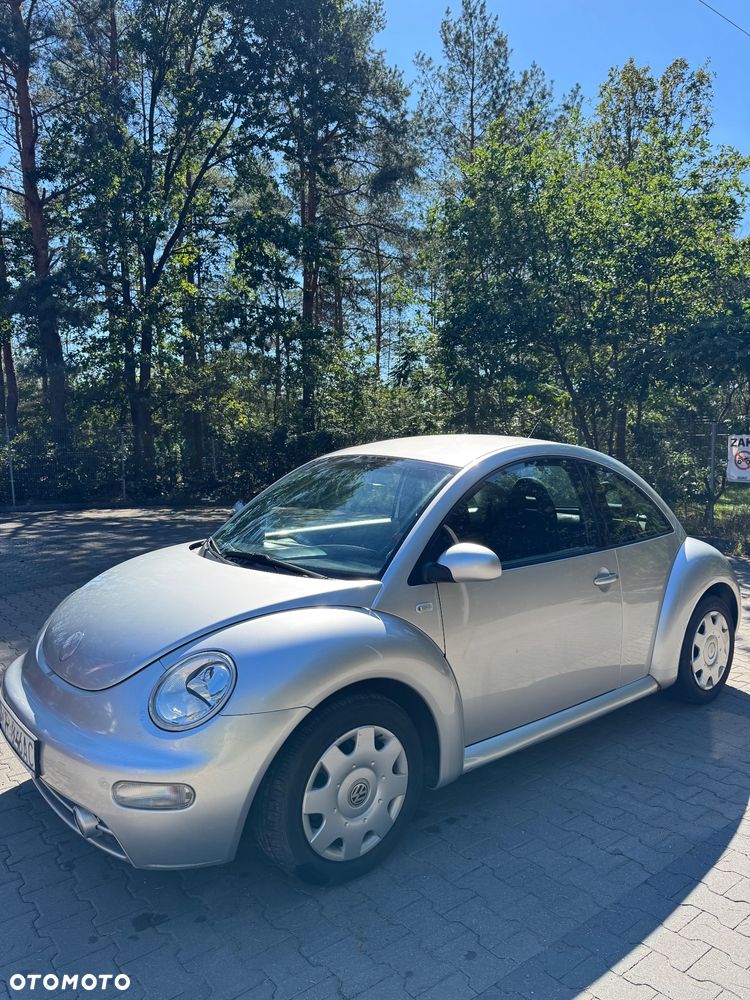 Volkswagen New Beetle - 1