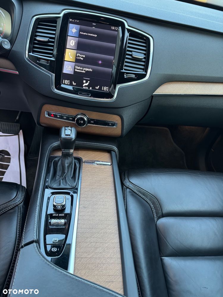Volvo XC 90 D5 SCR AWD Inscription 7os - 27