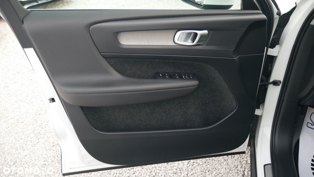 Volvo XC 40 - 15