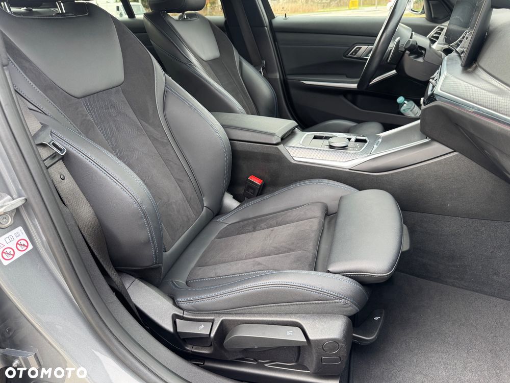 BMW Seria 3 320d xDrive M Sport sport - 30