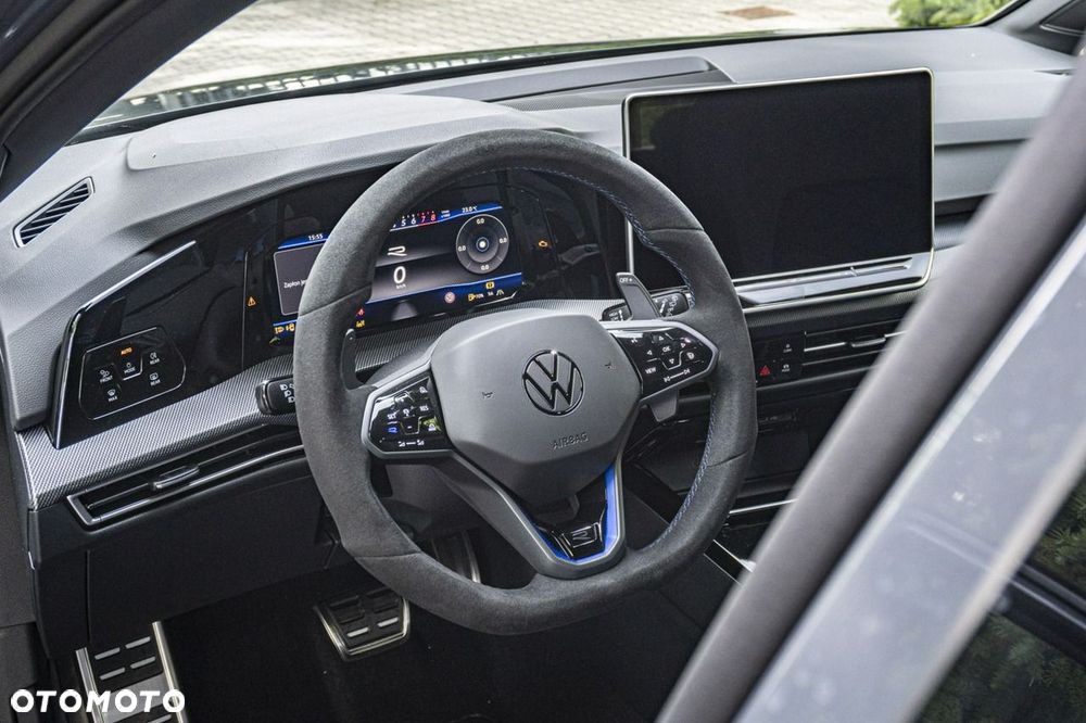 Volkswagen Golf - 14