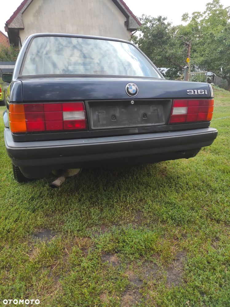 BMW Seria 3 316i - 15