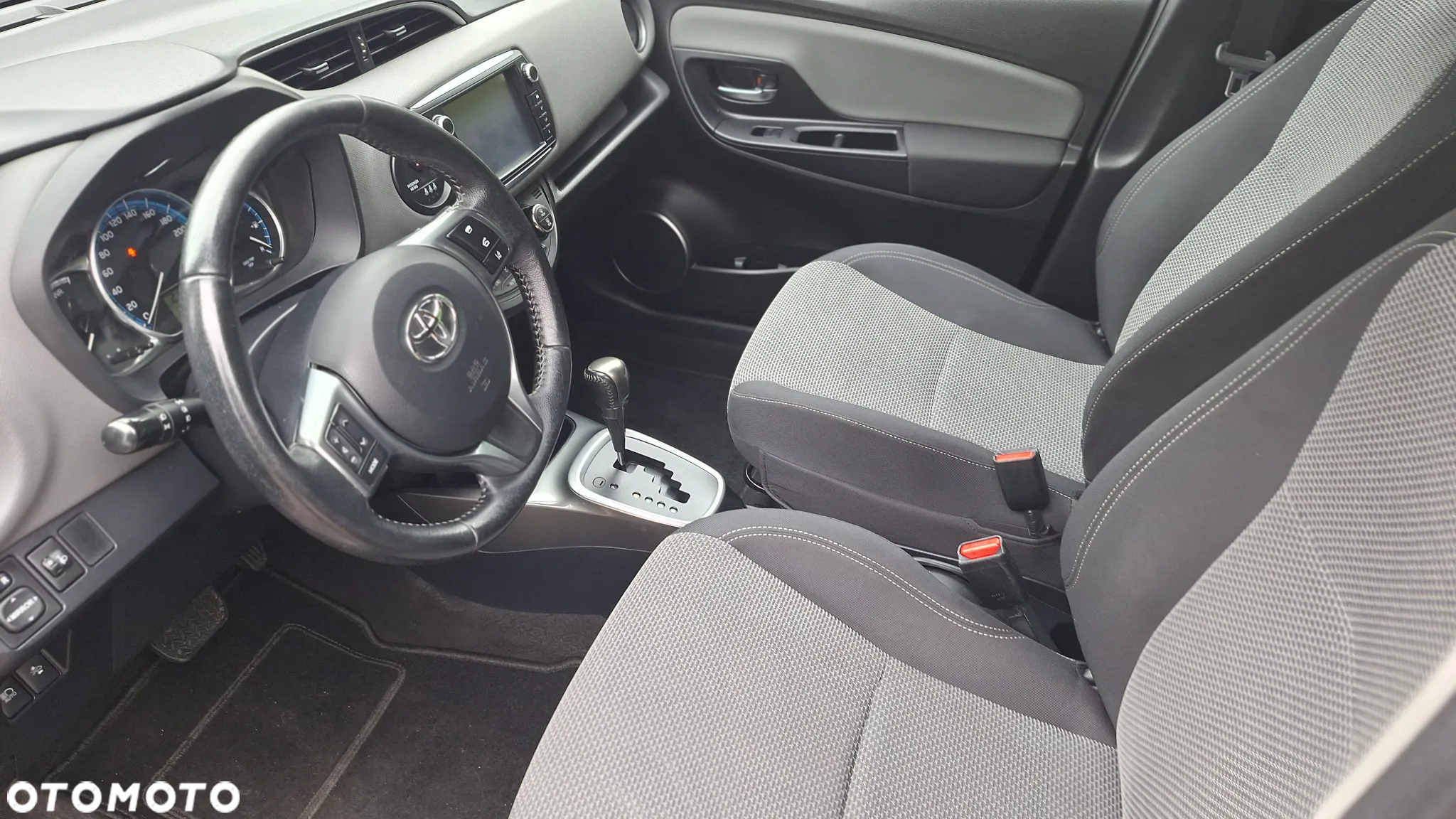 Toyota Yaris Hybrid 1.5 VVT-i Style - 9