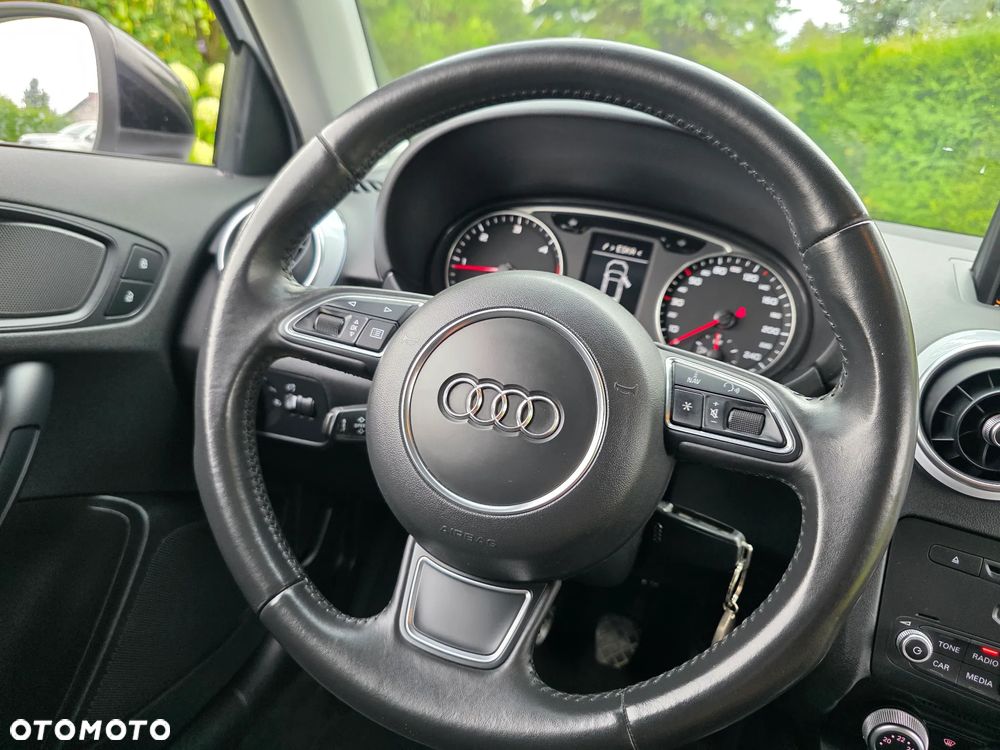 Audi A1 Sportback 1.6 TDI S line edition - 30