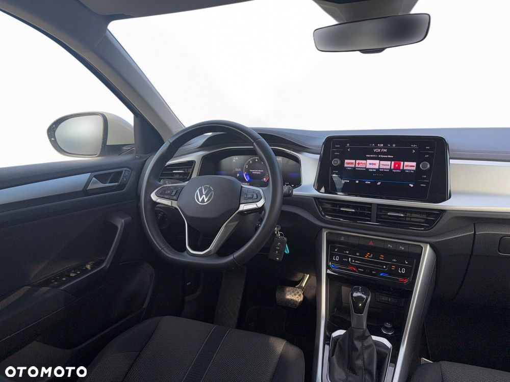 Volkswagen T-Roc - 16