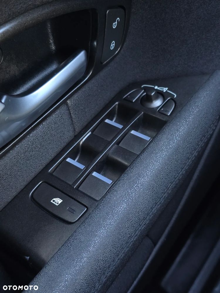 Land Rover Range Rover Evoque eD4 HSE Dynamic - 30