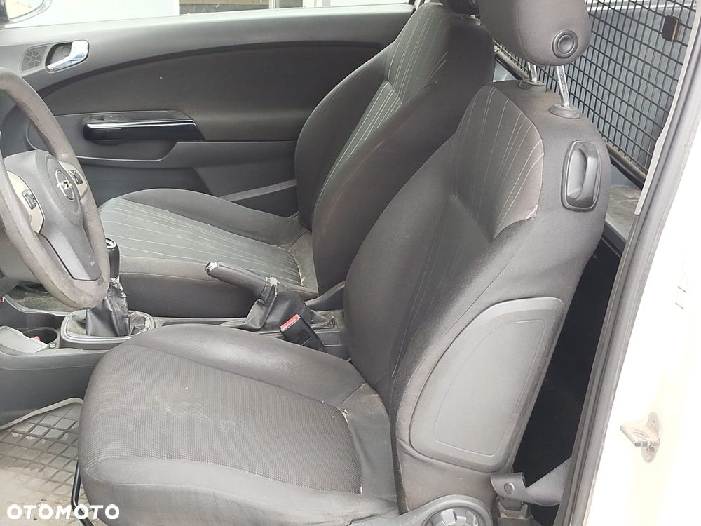 Opel Corsa - 5
