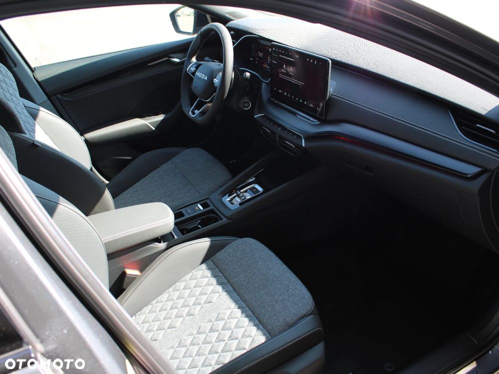 Skoda Octavia 2.0 TDI Sportline DSG - 5