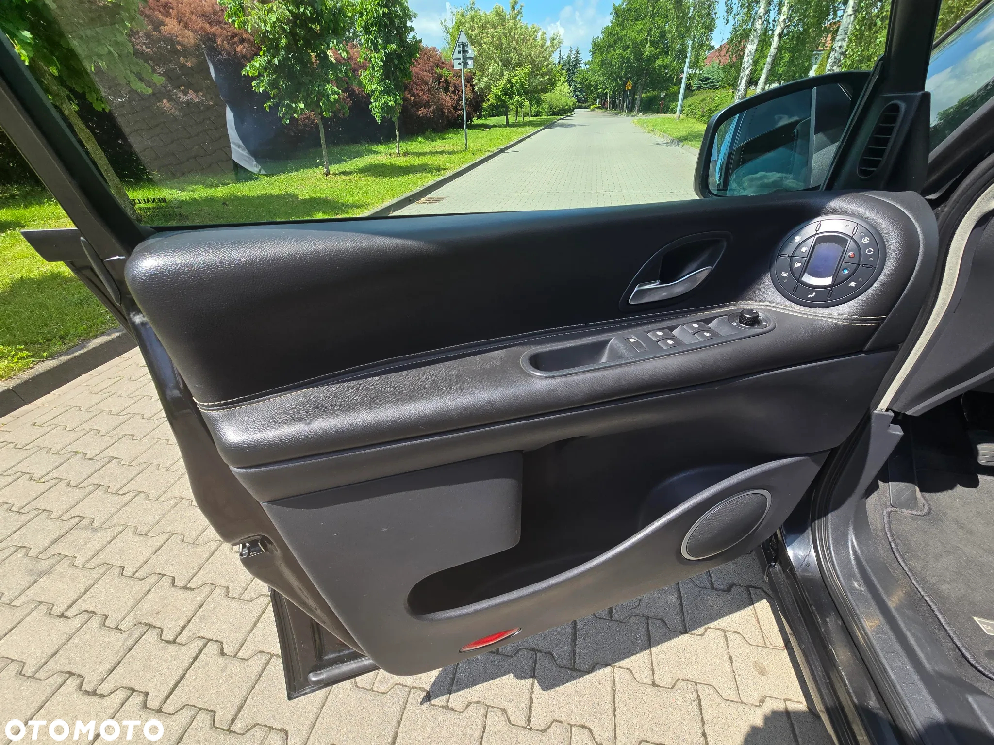 Renault Grand Espace 2.0 dCi FAP Edition 25th - 28