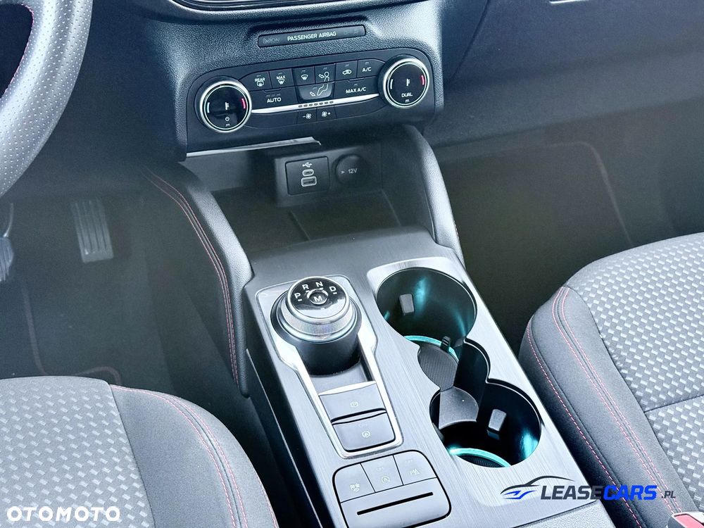 Ford Kuga 2.0 EcoBlue ST-LINE X - 17