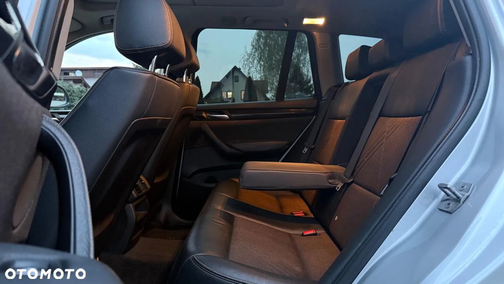 BMW X3 xDrive20d xLine - 25