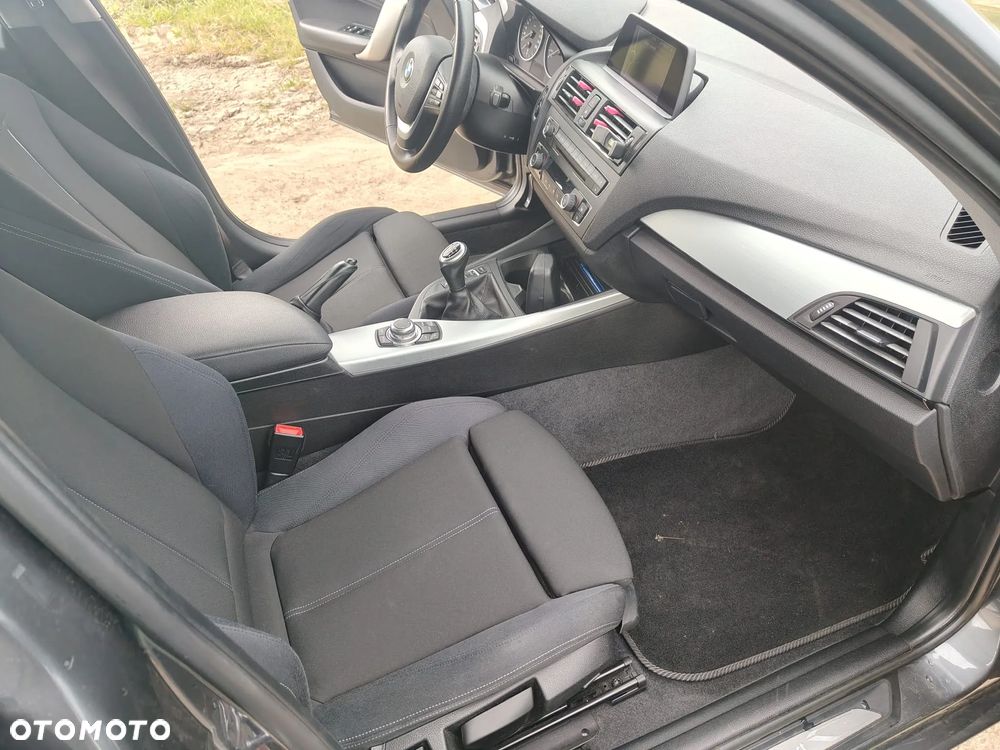 BMW Seria 1 118i Sport Line - 12