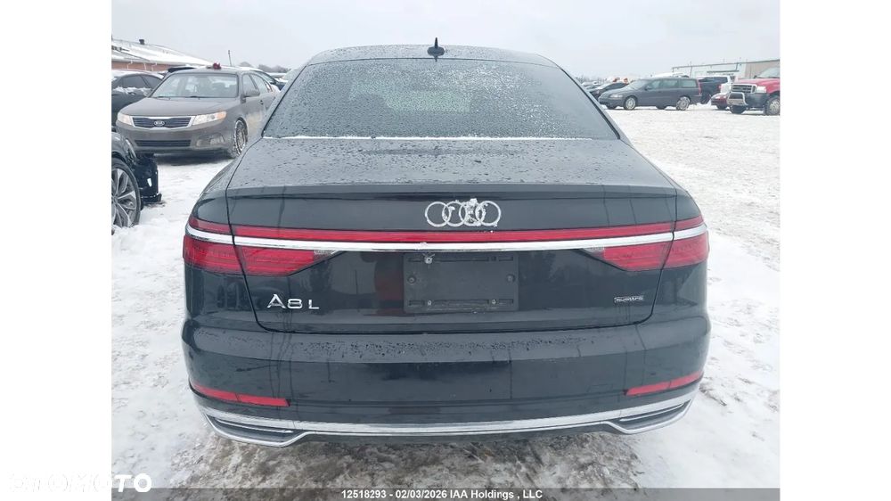Audi A8 - 8