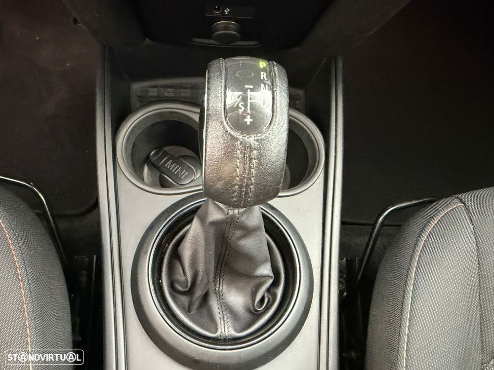 MINI Countryman Cooper SE ALL4 Auto - 12